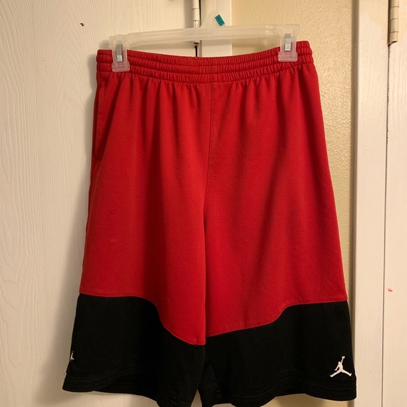 Red Jordan shorts..kids XL/ men S - Picture 6 of 6